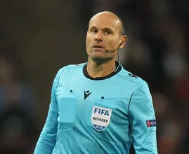 Scheidsrechter Antonio Mateu Lahoz naar huis gestuurd door FIFA