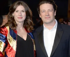 Jools Oliver over wens voor zesde kindje: ‘Ik overweeg ivf’