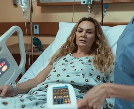 2 Weeks After Giving Birth To Triplets, Mom Felt Sick - When Doctor Sees Ultrasound He Says: "I'm Sorry"