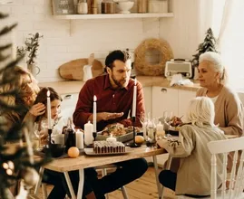 Coronaregels tijdens kerst: een op de vijf gaat zich daar niet aan houden