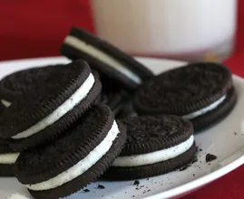 So backst du die beliebten Oreo ® Kekse selber zu Hause!