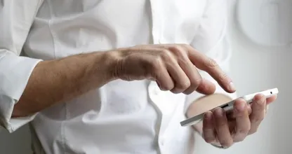Let op: oplichters sturen nep-SMS om corona-app te installeren