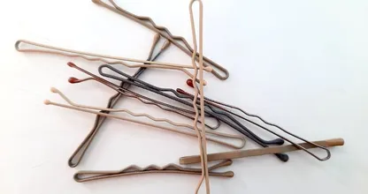 Lifehack: 5 überraschende Anwendungsmöglichkeiten einer Haarnadel
