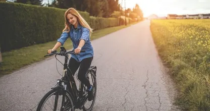 Lange fietsrit? 7x zo gaat de accu van je e-bike langer mee