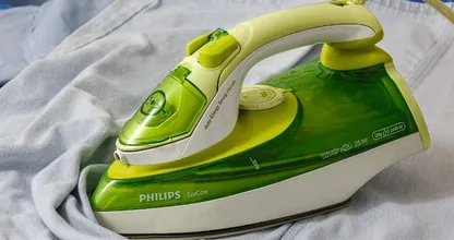 This is how you remove iron scorch marks from your clothes