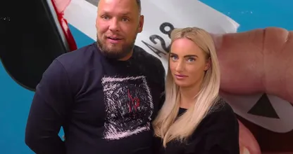 Dolverliefde Naomi deelt gevoelens voor Michael in emotioneel bericht