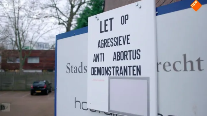 Video: zo gaan anti-abortusdemonstranten te werk op de stoep van abortusklinieken