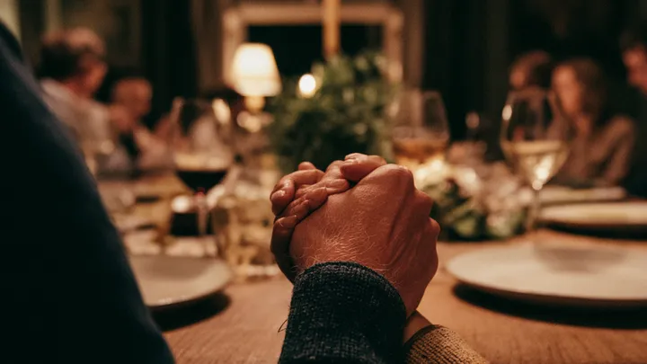 Meine Schwester heuerte Privatdetektive an, um zu beweisen, dass ich lüge - und entlarvte dies versehentlich..