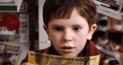 Zó ziet het schattige jongetje uit 'Charlie and the Chocolate Factory' er 13 jaar later uit