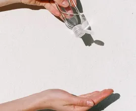 DIY: zo maak je eenvoudig desinfecterende gel voor je handen