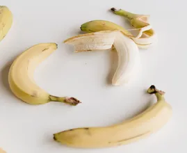 Expert: 'Een banaan eten voor het slapen zorgt voor een betere nachtrust'