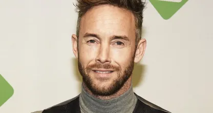 Zanger Charly Luske showt fitte lichaam met voor- en nafoto op Instagram