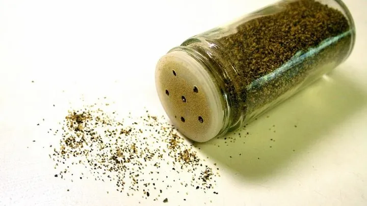 This is why you shouldn't add extra pepper to your food in a restaurant