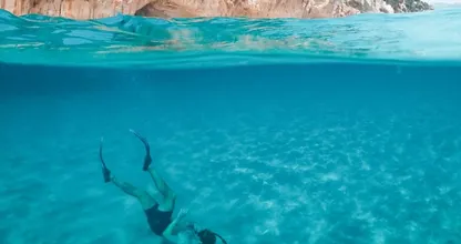 Waarom hebben niet alle zeeën en oceanen dezelfde kleur?