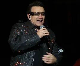 Zo ziet de oudste dochter van Bono van U2 eruit