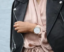 Does your jacket smell like sweat? Here are 4 tips to remove that smell