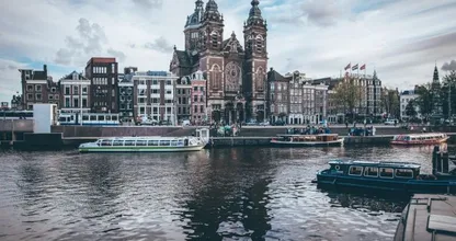Op straat gefouilleerd worden in Amsterdam? Als het aan Halsema ligt wel