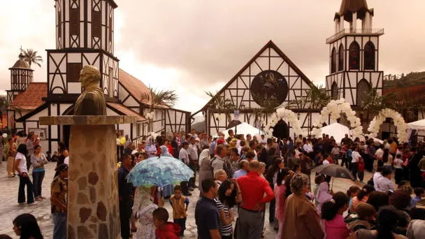 Comment un village allemand a fini caché dans la forêt amazonienne