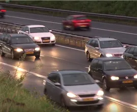 Zware avondspits verwacht: stevige regen door restanten storm Humberto