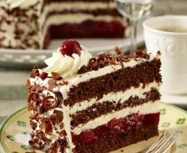 Diese Variation der Schwarzwälder Kirschtorte solltest du probiert haben! Mhhh.