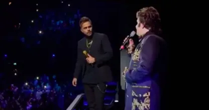 Kippenvelmoment: André Hazes zingt duet met zijn vader