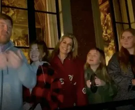 Ook bekend Nederland applaudisseert massaal voor zorgverleners