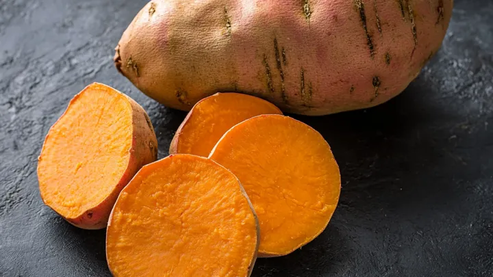 Mangiate patate dolci ogni giorno: Scoprite cosa succede al vostro corp