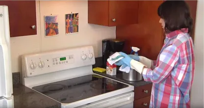 You're probably cleaning the grease stains on your stove all wrong. This is the easiest way!