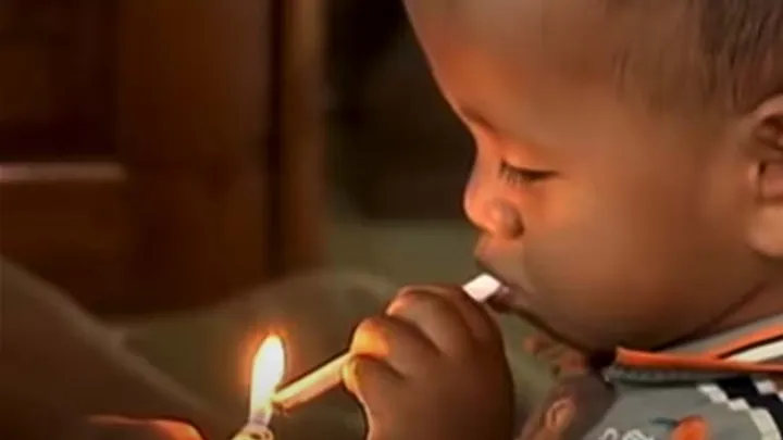 ¿Cuánto cuesta un paquete de cigarrillos en otros países?