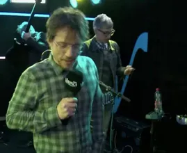 Zanger Tim Knol woest op Giel Beelen om misplaatste grap