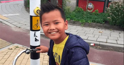Dit lieve jongetje is een sensatie op Facebook, dit moet je echt lezen! Iedereen zou een voorbeeld aan hem moeten nemen!