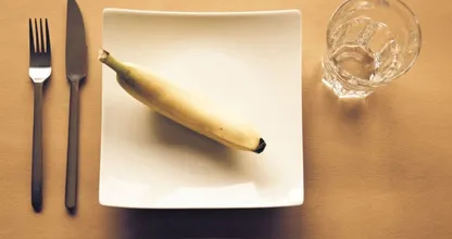 Everyone believes this dieting trick but it doesn't help you lose weight at all