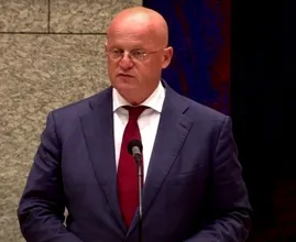 Grapperhaus vindt jaartje geen vuurwerk ‘echt niet zo’n opoffering’
