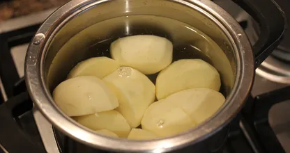¡Así es como se hierven las patatas rápido!