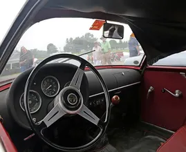 Oude Alfa Romeo staat jaren in kelder en blijkt nu een fortuin waard te zijn