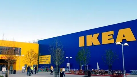 IKEA is de held van de dag! Ze hebben een student in rolstoel enorm verrast voor Kerst!