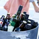 Nooit meer lauw bier! Zo worden blikjes en flesjes drinken binnen vijf minuten koud