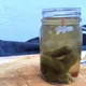 Gießt du das Wasser von Einlegegurken einfach weg? Dann kennst du diese 8 praktische Nutzen bestimmt noch nicht.