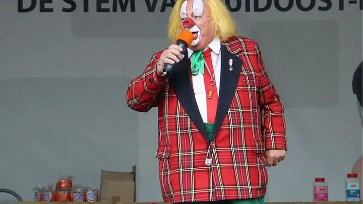 Gezondheid clown Bassie achteruit: ‘We vragen ons af hoe lang hij dit nog volhoudt’
