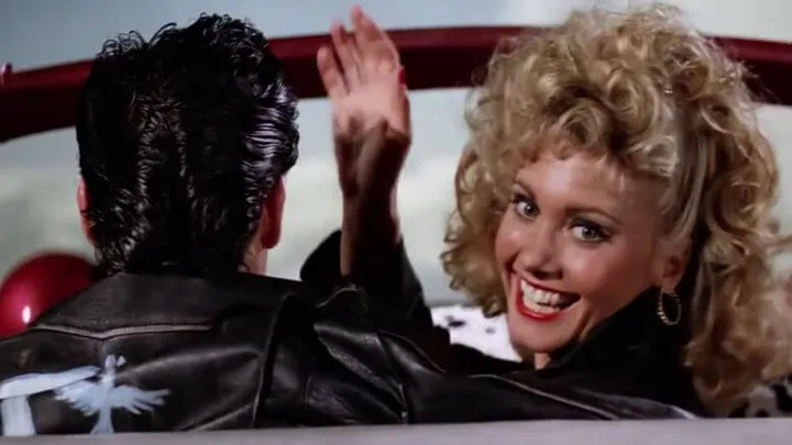 Hier worden Grease-fans héél blij van.... Kunnen we Danny en Sandy nog één keer samen zien?