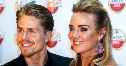 Is het sprookje over? 'André Hazes en Monique uit elkaar'