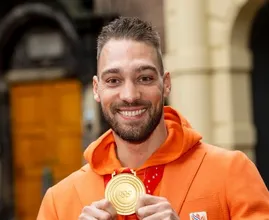Kjeld Nuis deelt verdrietig nieuws op Instagram