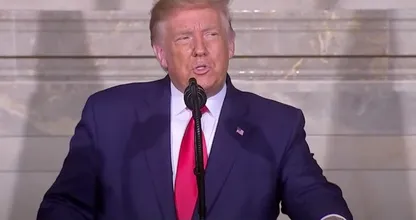 Ex-model beschuldigt president Donald Trump van aanranding