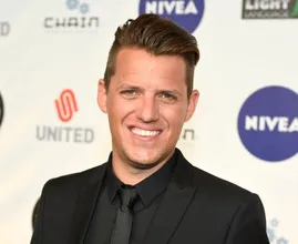 Wauw! Kees Tol geeft een gratis droombruiloft weg