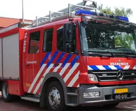 Mag je door rood rijden als er hulpdiensten aankomen?