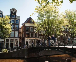 Lente in aantocht: temperaturen omhoog, maar ook Saharastof onderweg