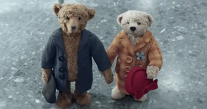 Deze teddybeer-kerstreclame MOET je echt hebben gezien, wij hielden het niet droog! Wat een prachtige boodschap!