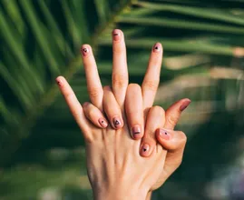 Nagelbijters opgelet: zo slecht is het voor je gezondheid
