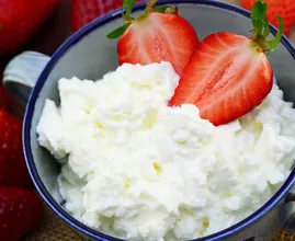 Is your breakfast missing protein? A nutritionist helps choose between yoghurt and quark
