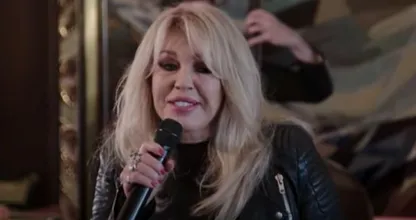 Zien: Patricia Paay maakt indruk met nummer van Famke Louise